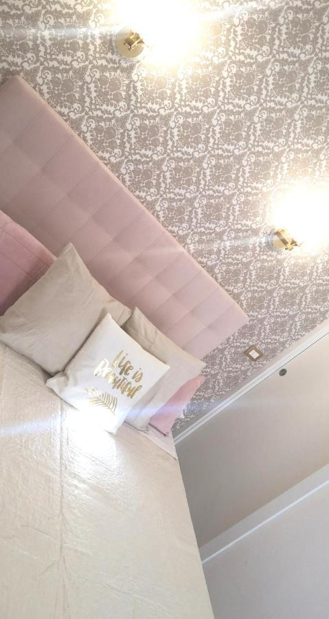 Bed and Breakfast Domus Leone Tre Napoli Esterno foto