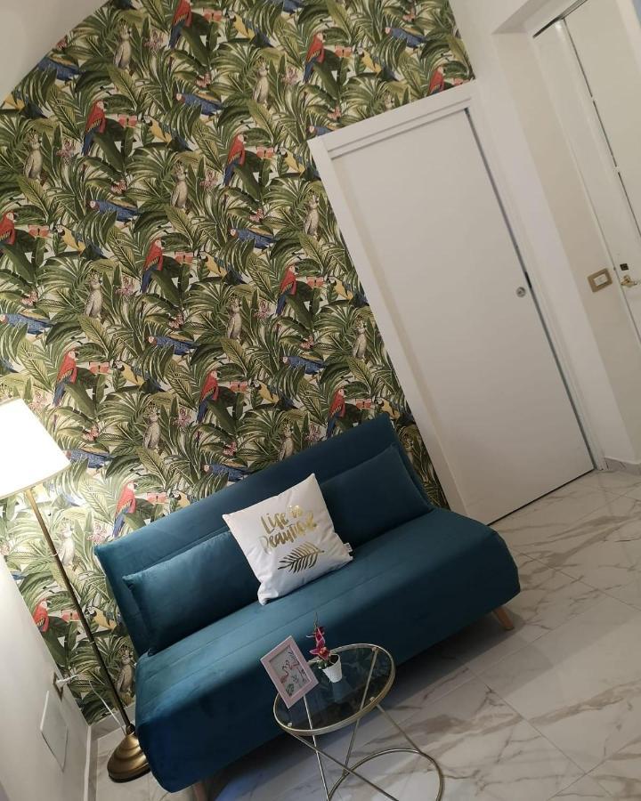 Bed and Breakfast Domus Leone Tre Napoli Esterno foto